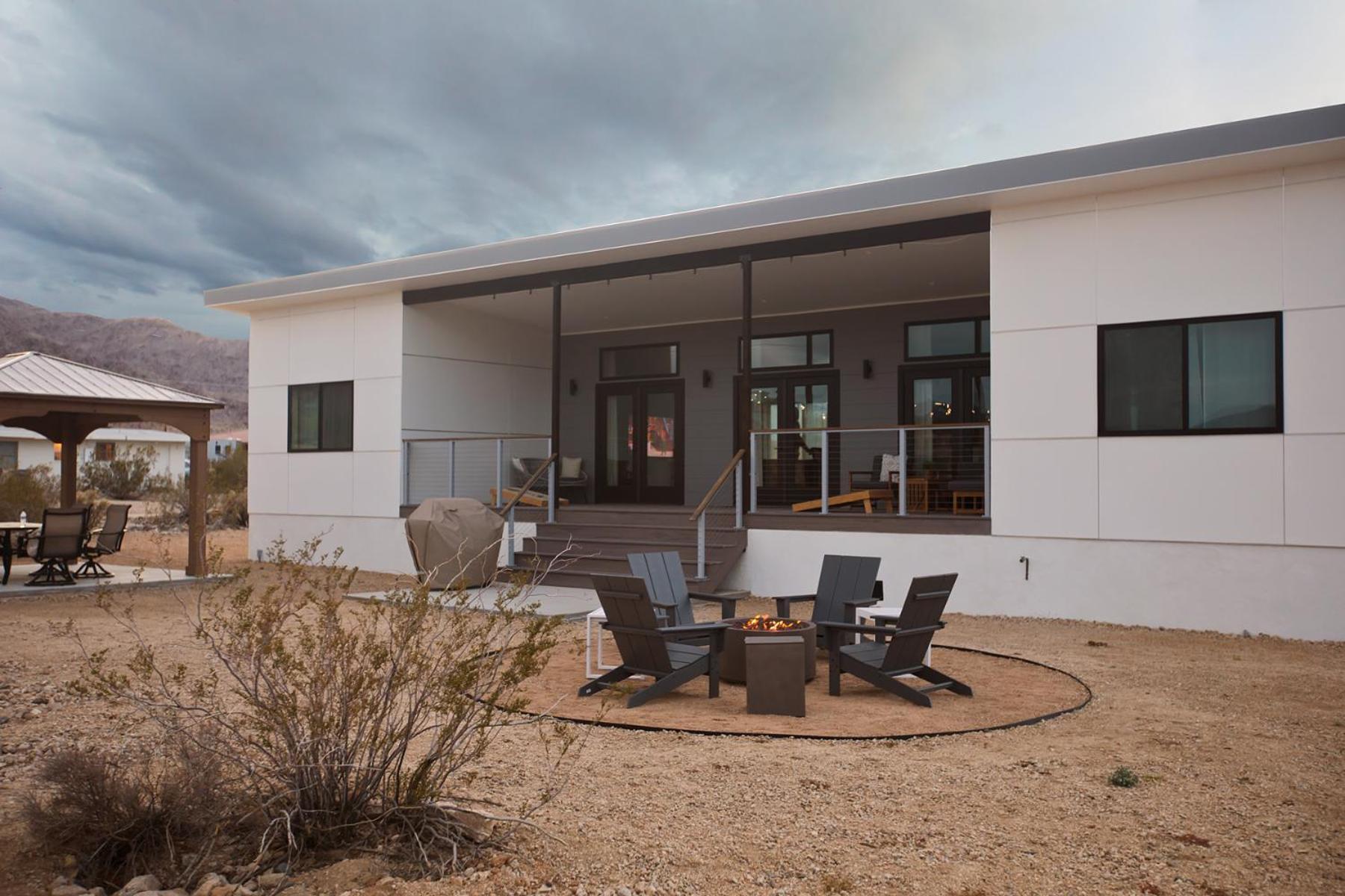 Modern Desert Dream - New Build Туэнтинайн-Палмс Экстерьер фото